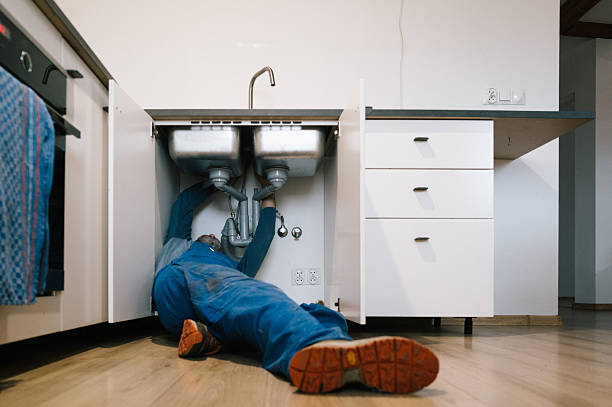 Professional Drain Cleaning technician working in Park City, IL